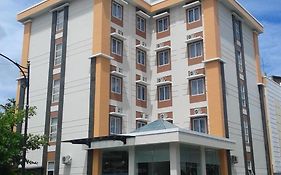 Skyward Hotel